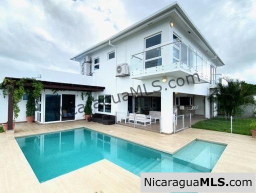 Luxurious House With Ocean View in San Juan Del Sur - Image 10