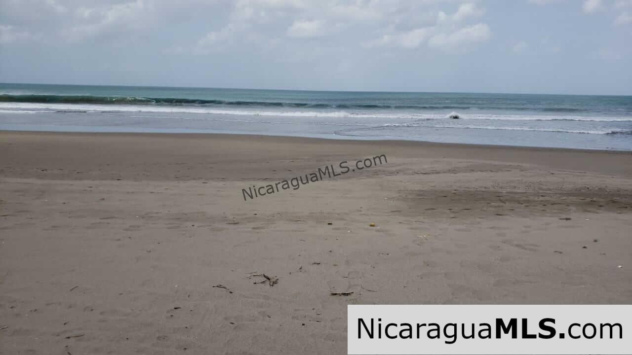 SOLD - Beachfront House “Las Margaritas” in Guasacate Beach,Tola - Image 9