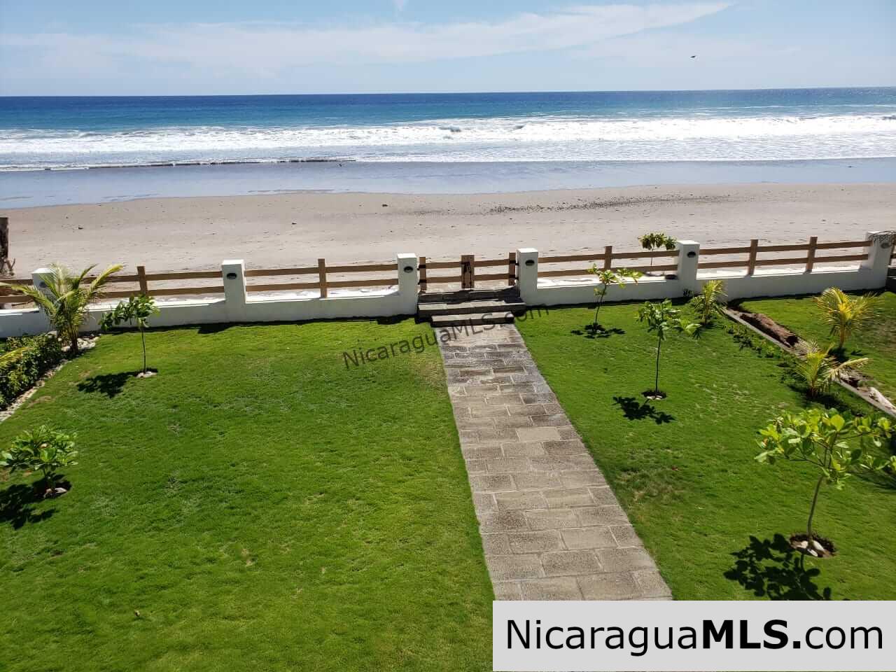 SOLD - Beachfront House “Las Margaritas” in Guasacate Beach,Tola - Image 7