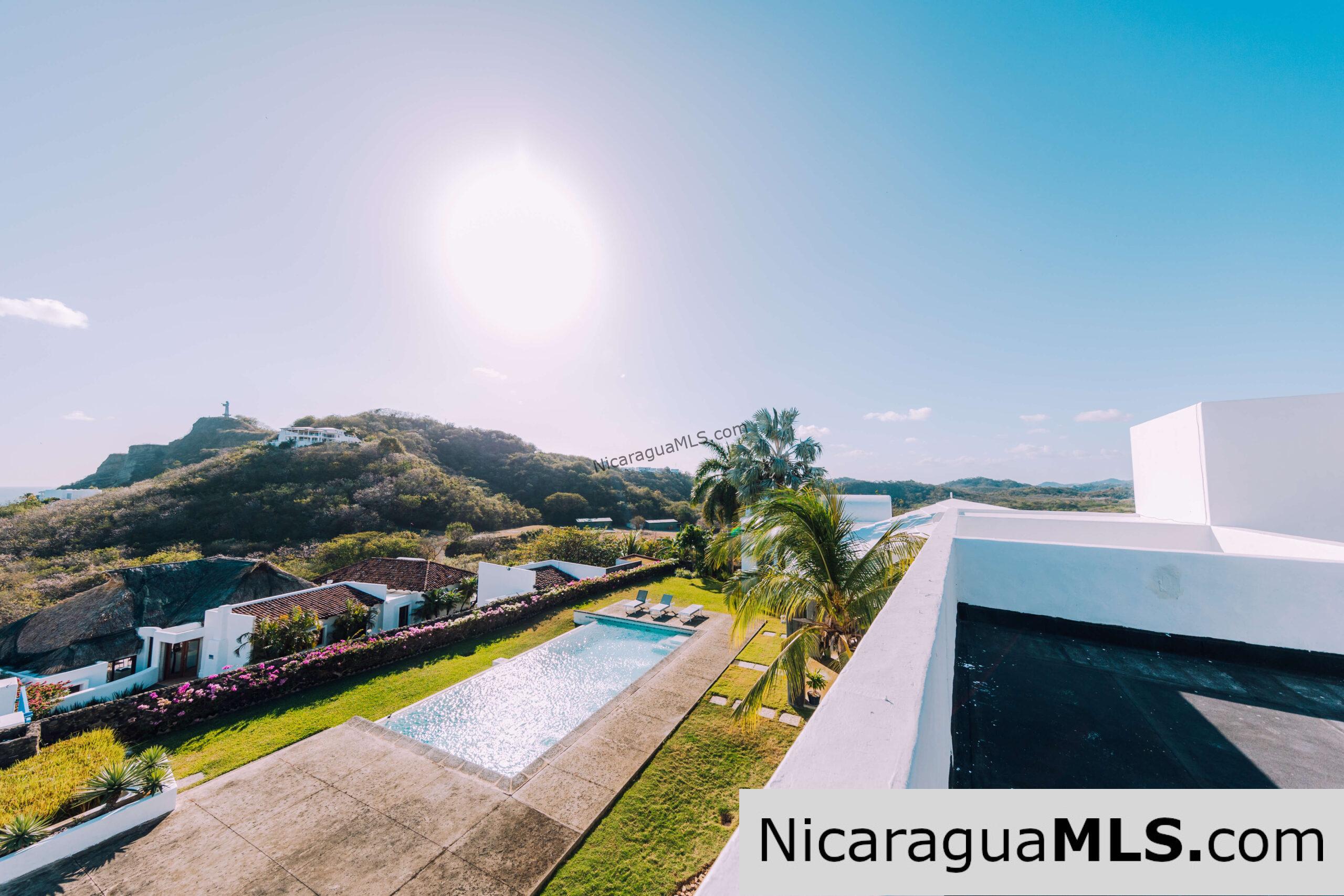Casa Paulina a luxury home at Lomas de San Juan - Image 9