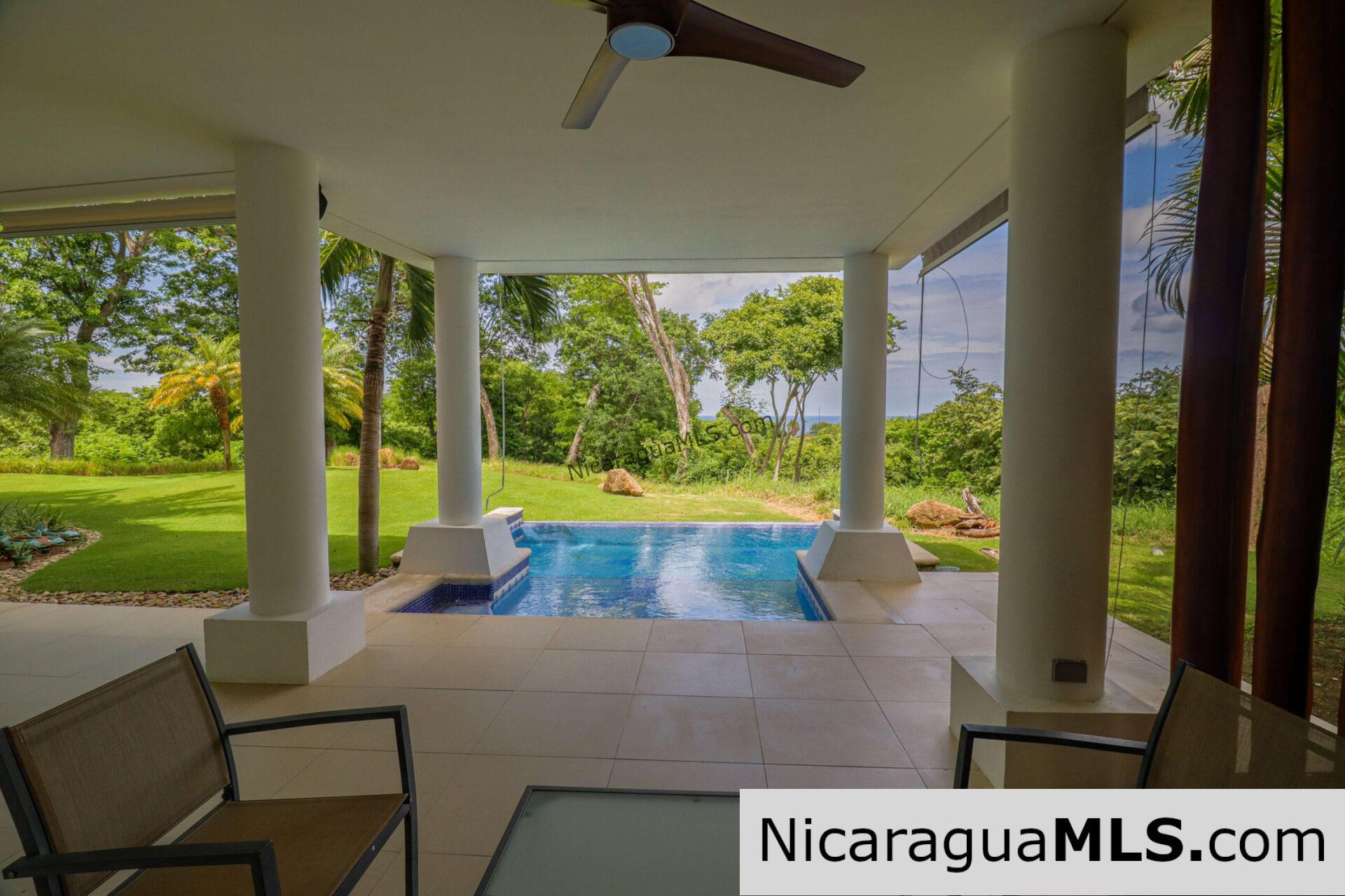 Condo F2 in Las Terrazas, Guacalito de la Isla