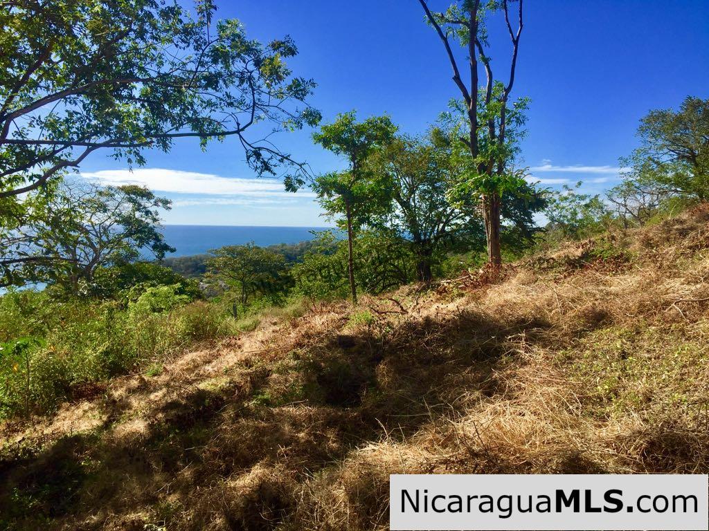 Amazing views of Playa Maderas and Costa Rica - Image 13