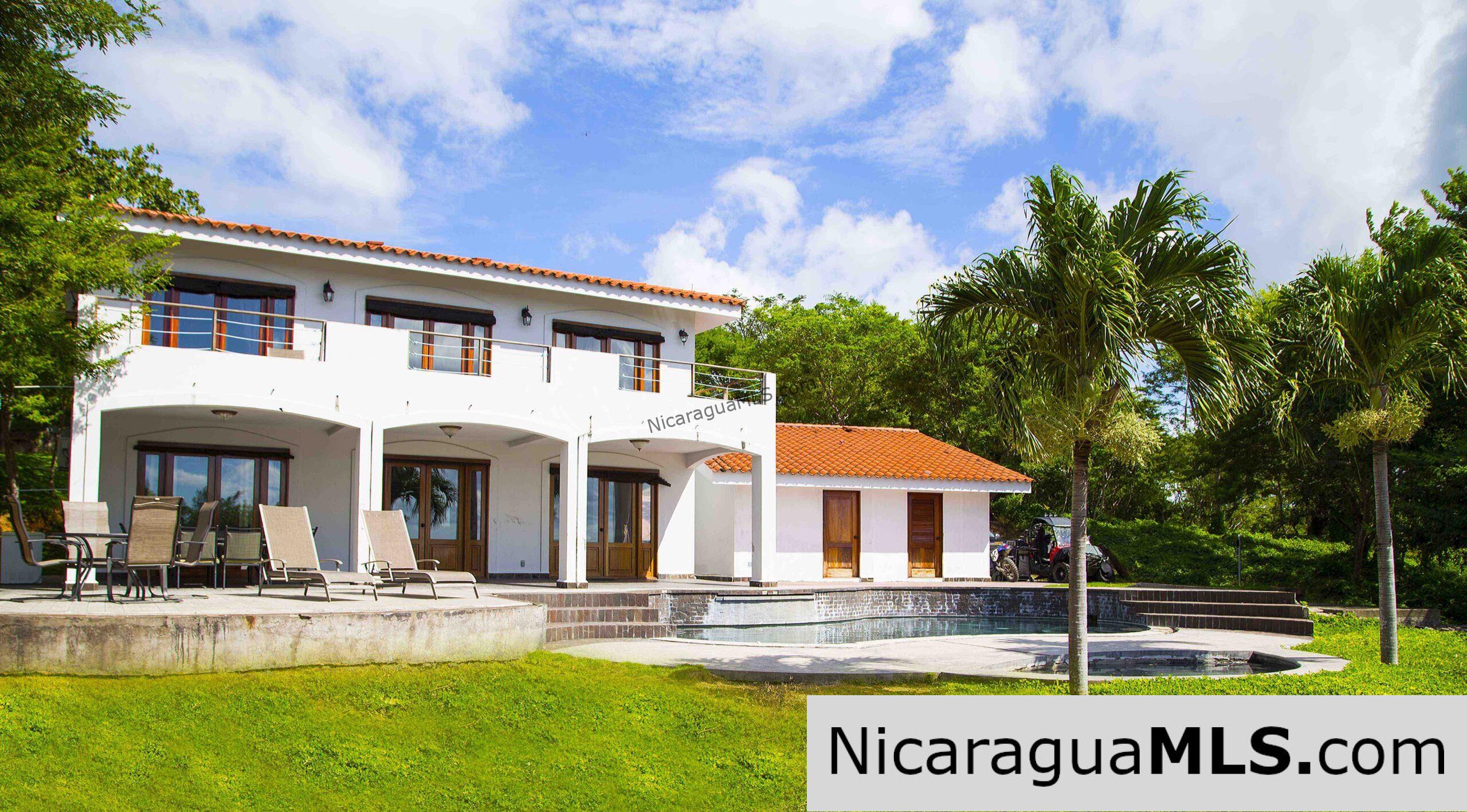 Luxury House in Lomas de Palermo - Image 2