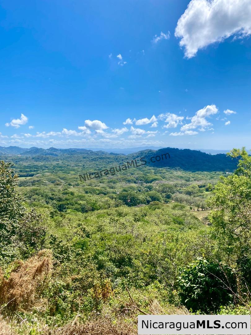 Vista Cinco Bahias lot 20 at Playa Maderas, north of San Juan del Sur - Image 3