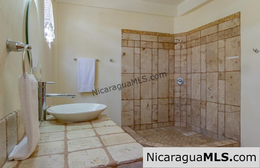 Casa Carmella 5 Bedroom House for Rent at Los Miradores - Image 18
