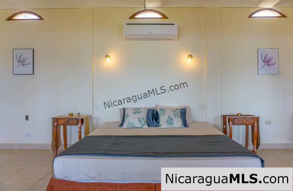 Casa Carmella 5 Bedroom House for Rent at Los Miradores - Image 13