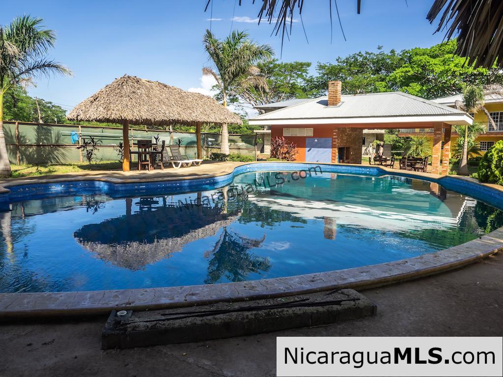 Las Escadas Studio Apartment for Rent Close to Town - Image 13