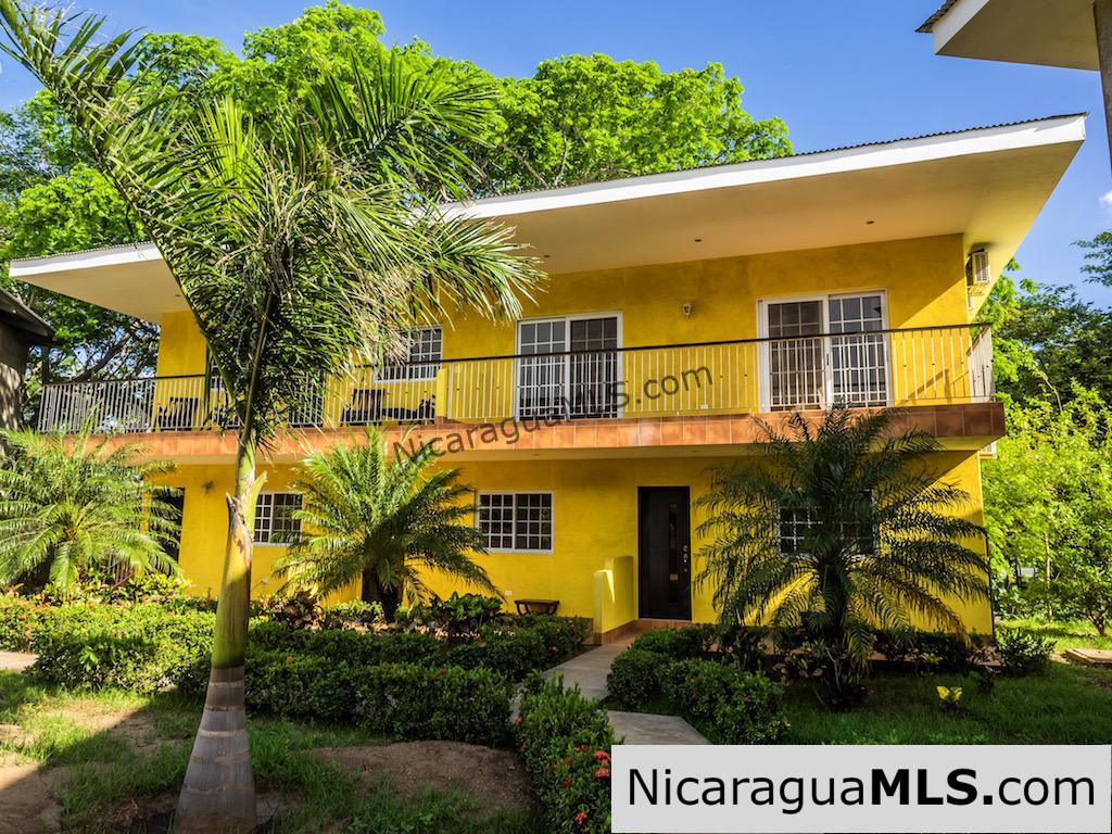 Las Escadas Studio Apartment for Rent Close to Town - Image 11