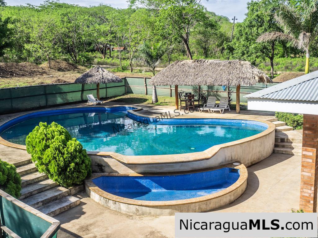 Las Escadas Studio Apartment for Rent Close to Town - Image 16