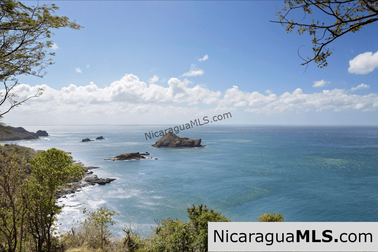 Legacy lots in Guacalito de la Isla, Tola-Nicaragua - Image 3