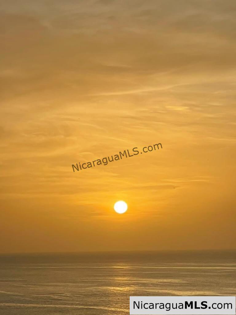 Oceanfront lots in Playa Remanso - Image 16