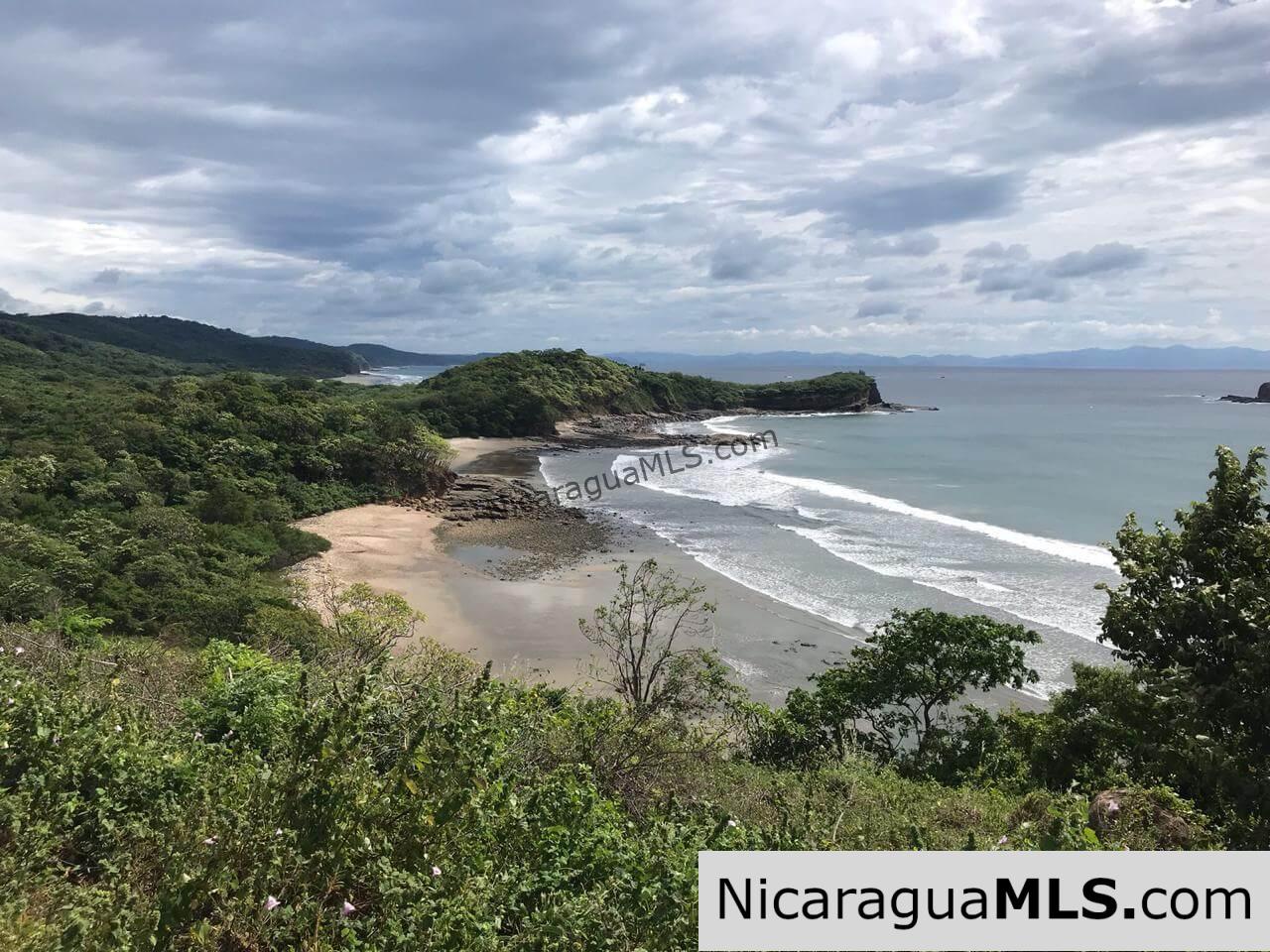 Premium Lots in Playa Remanso, San Juan del Sur - Image 2