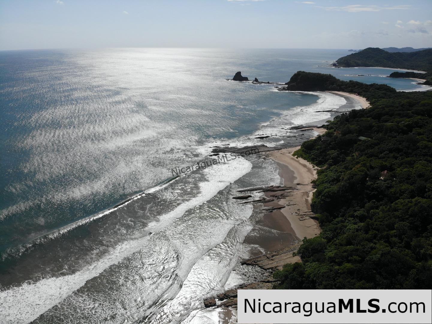 Amazing views of Playa Maderas and Costa Rica - Image 16