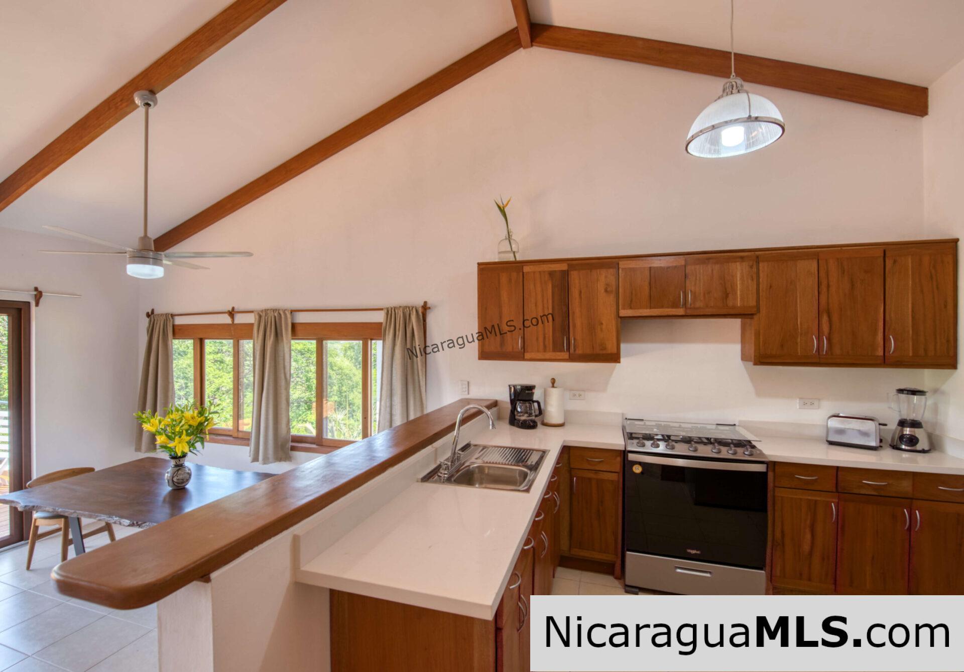 Charming House in Residencial Montemar - Image 11