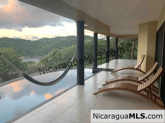 Casa Travista in Paradise Bay