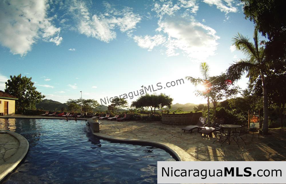 Villa Azul 2 Bedroom House for Rent at Palermo - Image 2