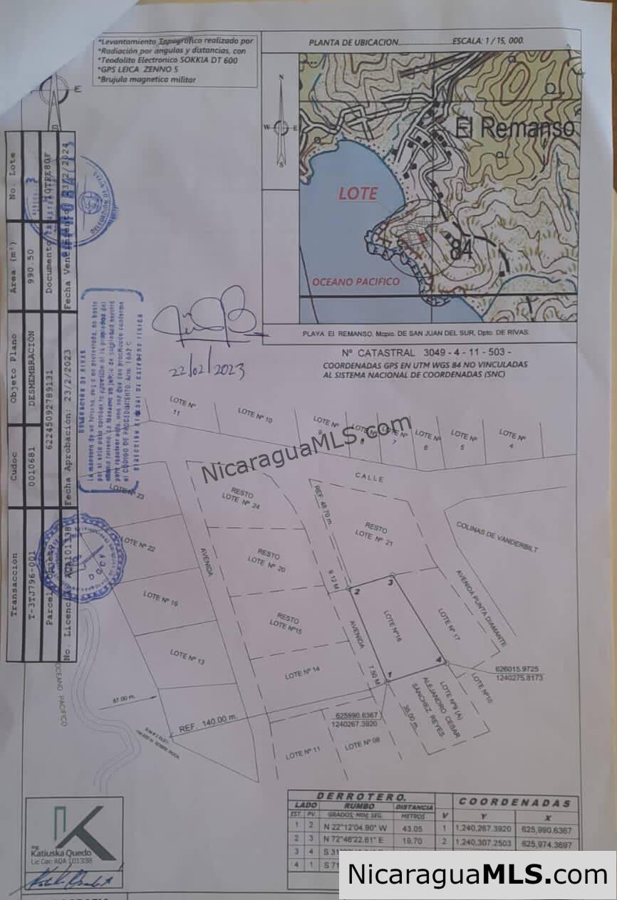 Oceanfront lots in Playa Remanso