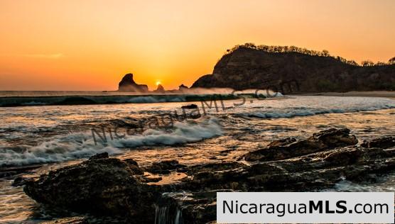 Lot Opportunity in Playa Maderas - Image 10