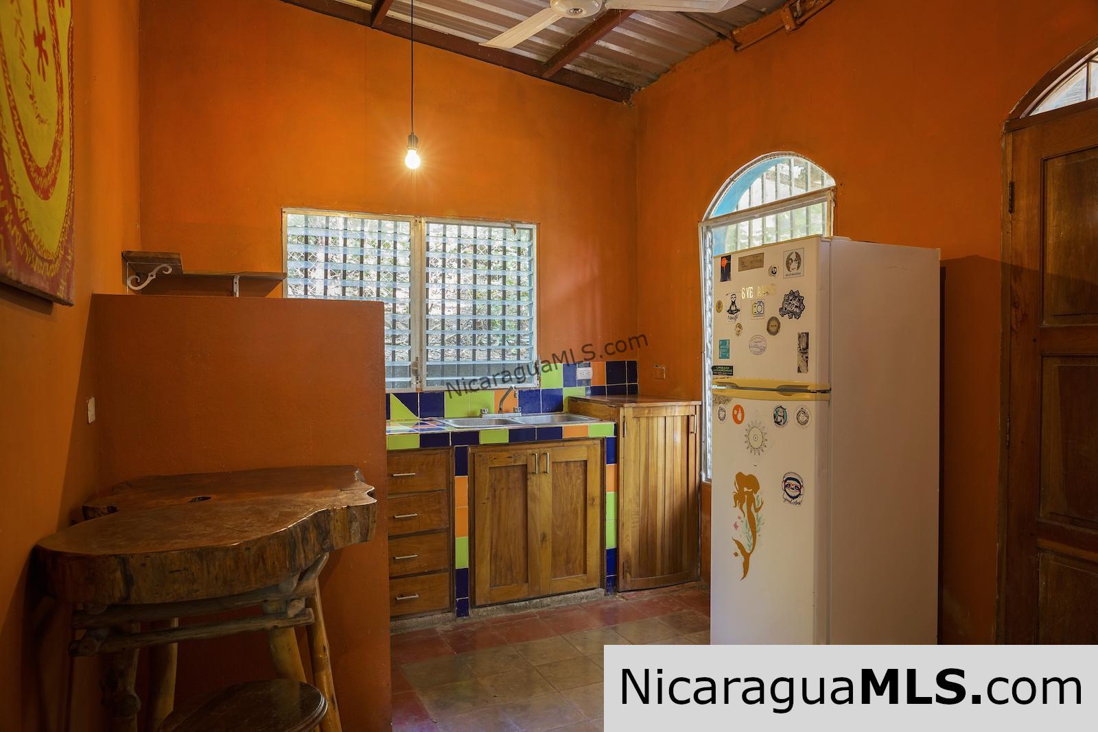 Surf House Bungalow near Two Beaches in San Juan Del Sur - Image 6