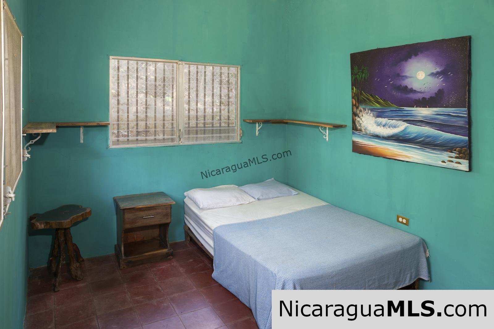 Surf House Bungalow near Two Beaches in San Juan Del Sur - Image 9