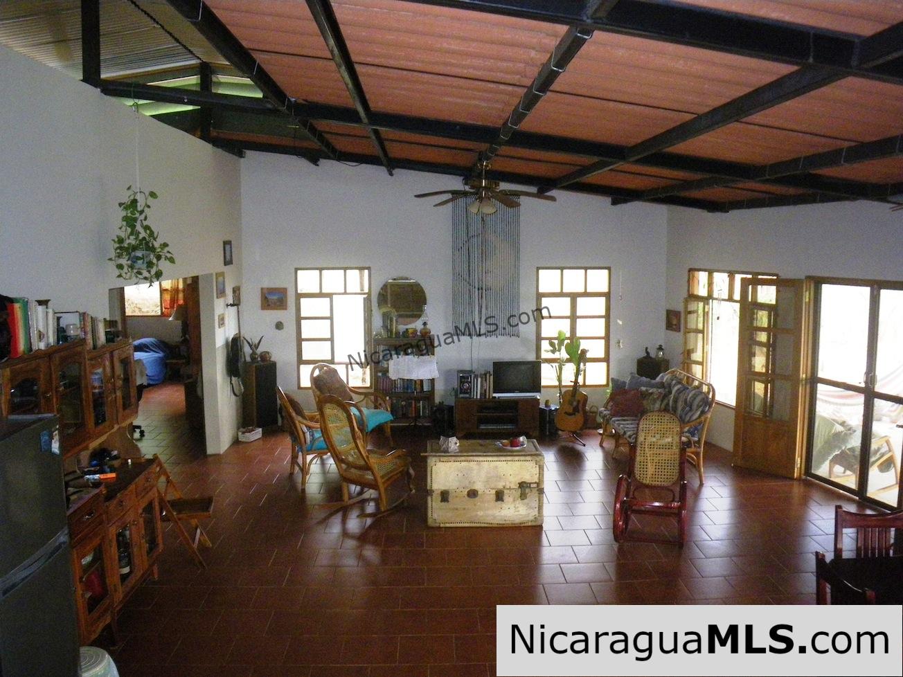 Eco Surf Lodge on 4 Acres - Image 11