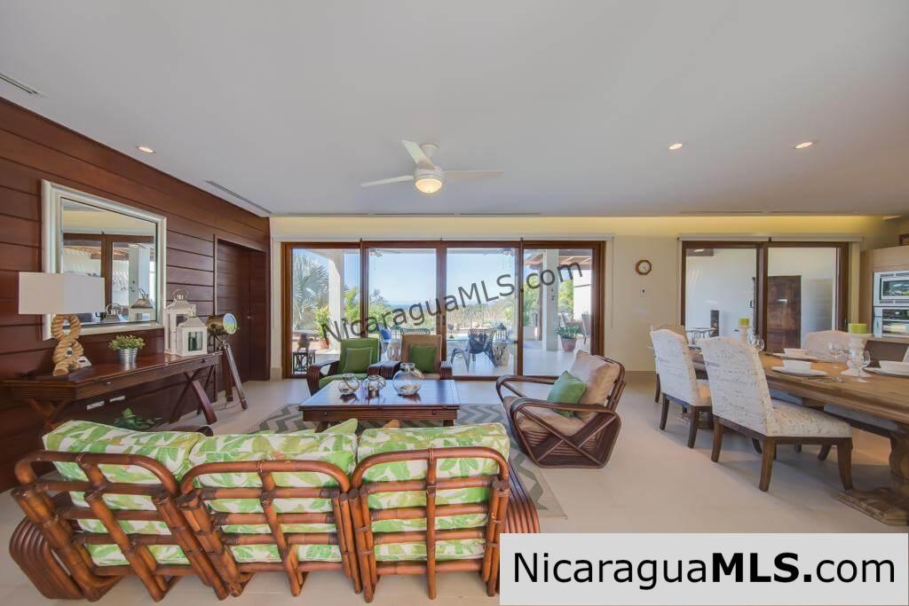 SOLD - Villa 8 Verdemar, a luxurious two-story, 4-bedroom villa with an annex bungalow at the Guacalito Island Resort. Tola, Nicaragua. - Image 10