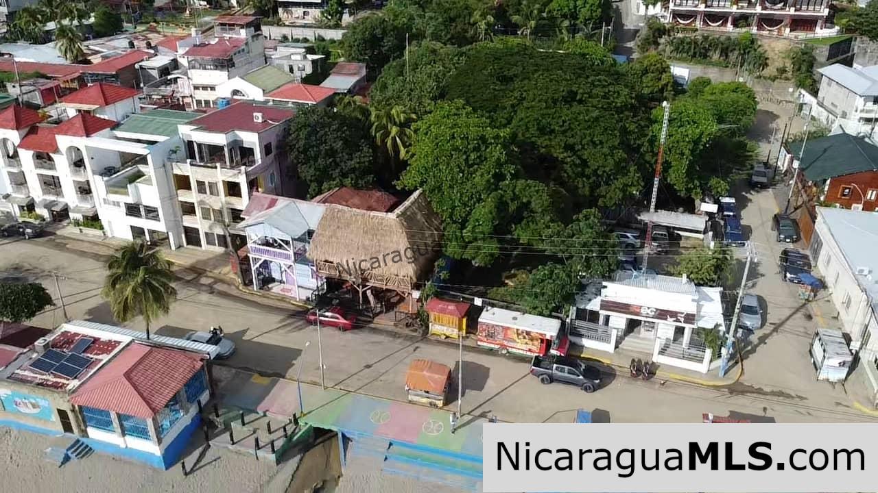 Beachfront Town Property - Image 6