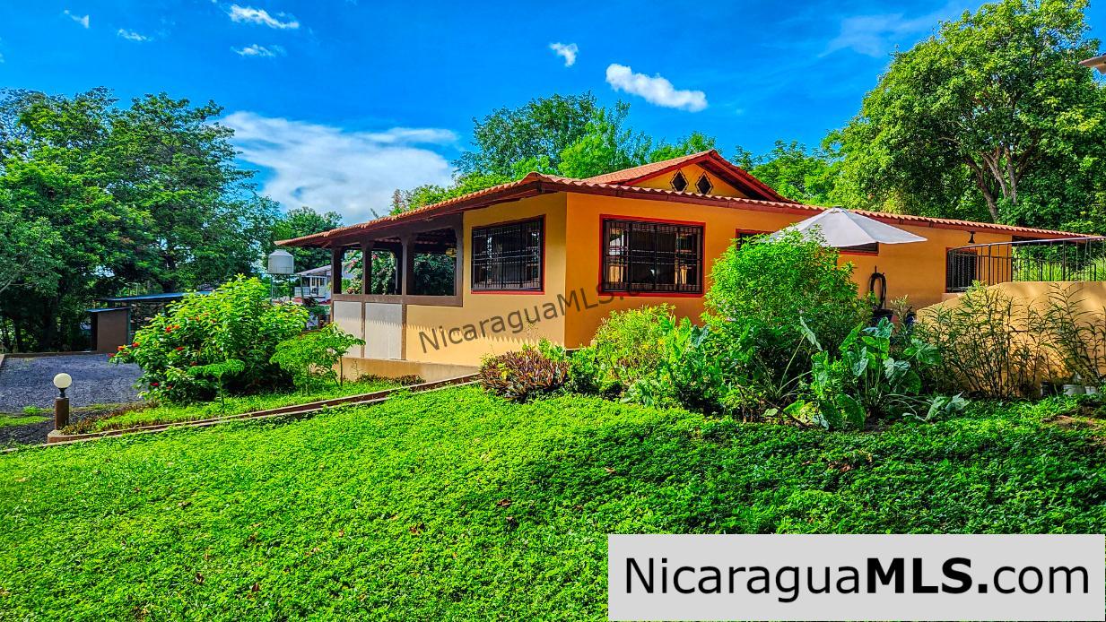 Beautiful Hacienda 2 acres on Ometepe Island - Image 4