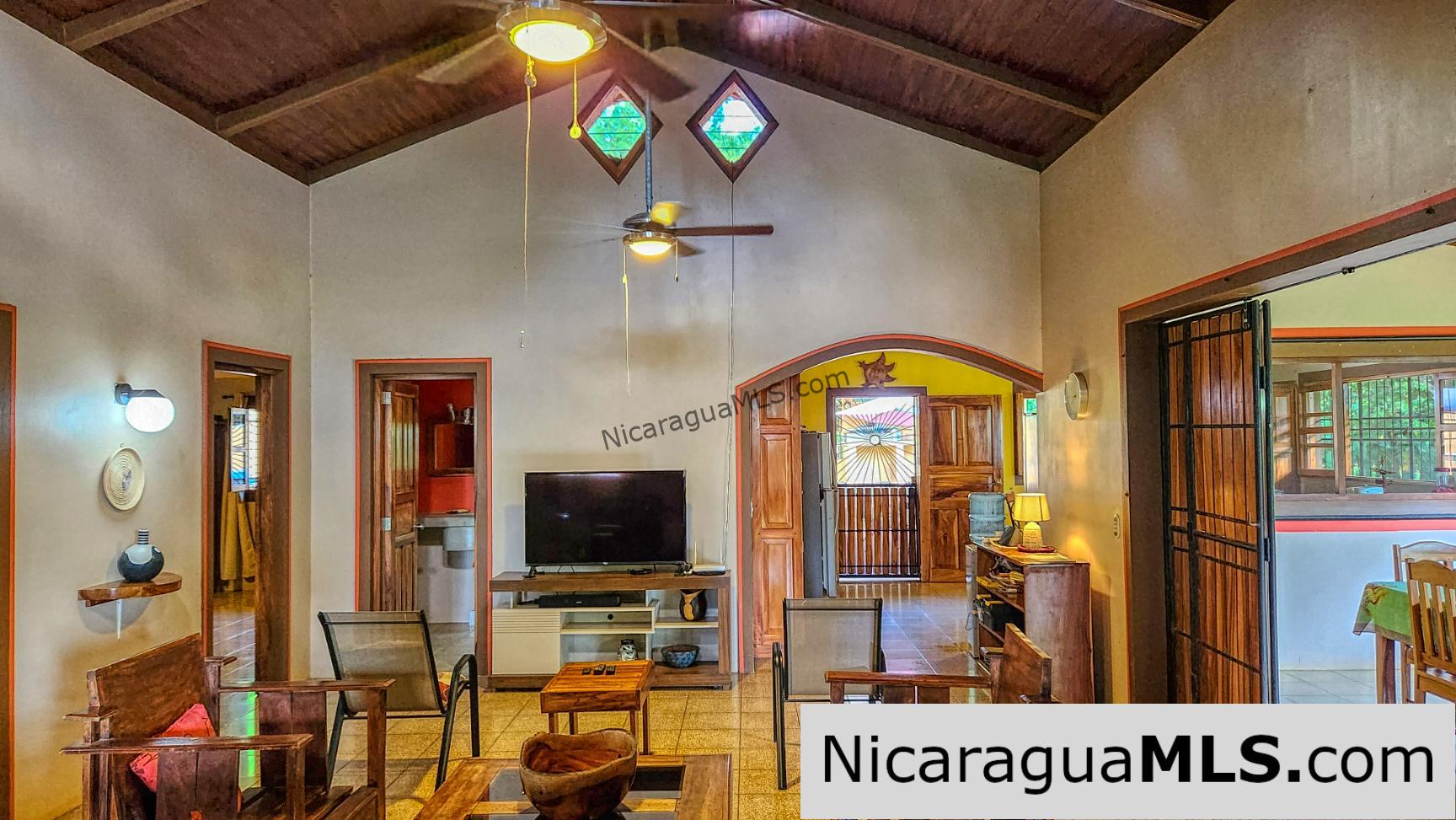 Beautiful Hacienda 2 acres on Ometepe Island - Image 9
