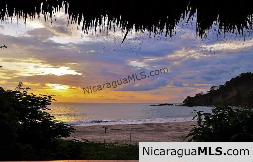 Rustic Marsella Beachfront Opportunity - Image 4