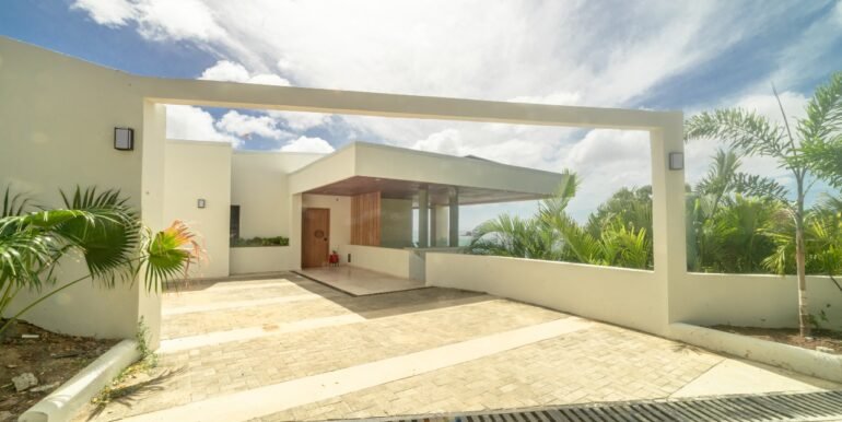 Cliffside Pacific Ocean Front House - Casa Blanca in Remanso!