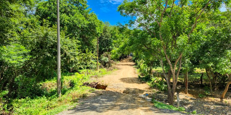 Road to Remanso: Future site of your commercial or residential project. - Image 5
