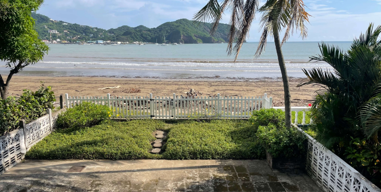 Casa Portobello a Beachfront Home – Renovation Opportunity! - Image 7