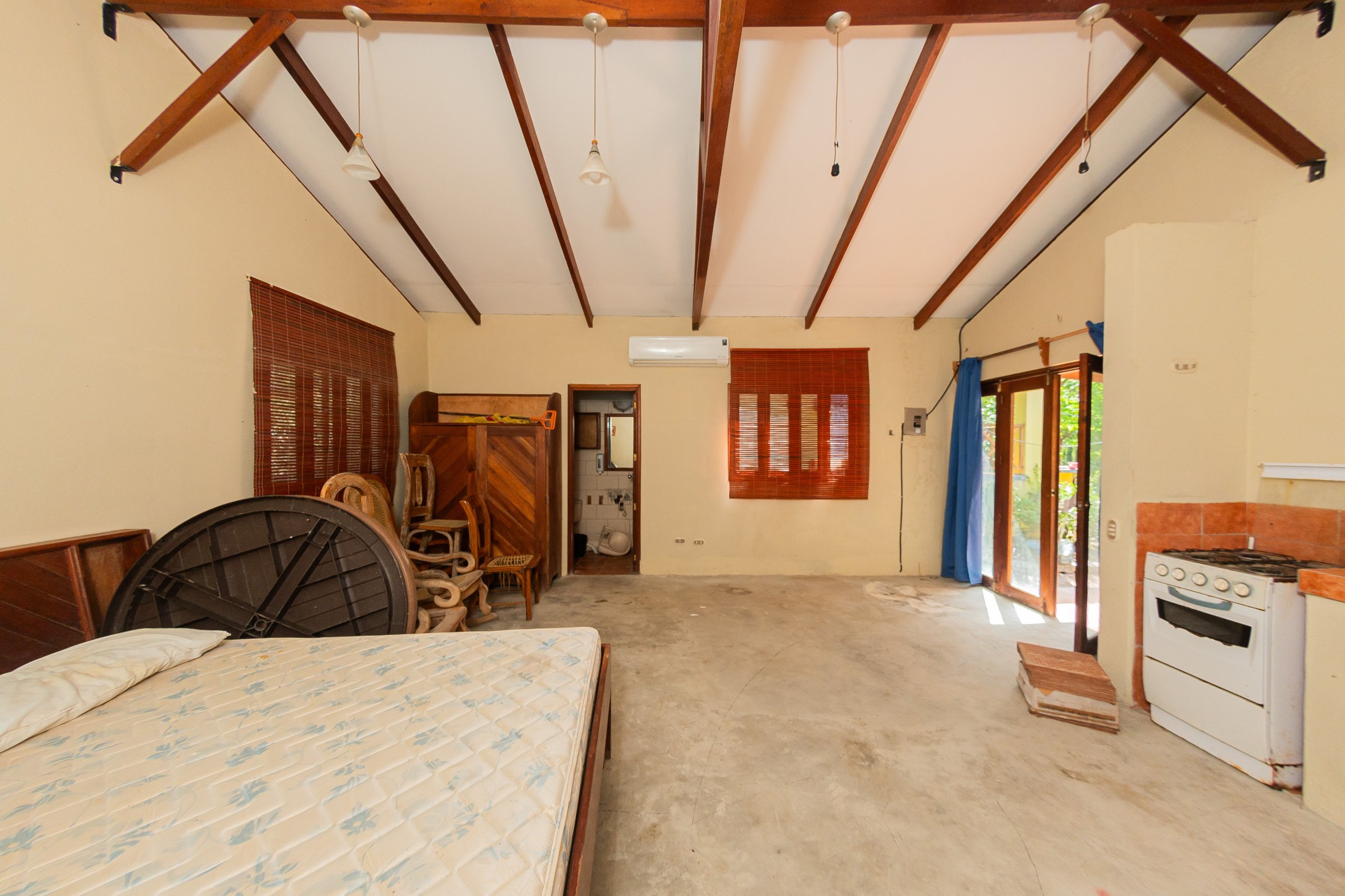 Nearly Beachfront on Playa el Coco: Apartamentos Los Volcanes in Playa el Coco, 4 Apartment Units with Swimming Pool for Sale - Image 34