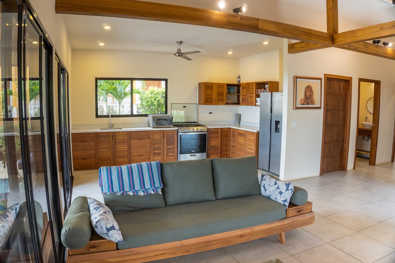 SOLD - Stylish Two-Bedroom Bungalow with Pacific Ocean Views - Image 6