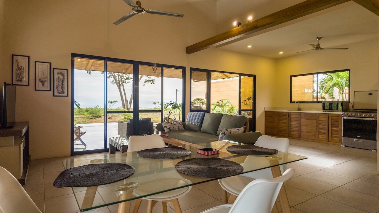 SOLD - Stylish Two-Bedroom Bungalow with Pacific Ocean Views - Image 9