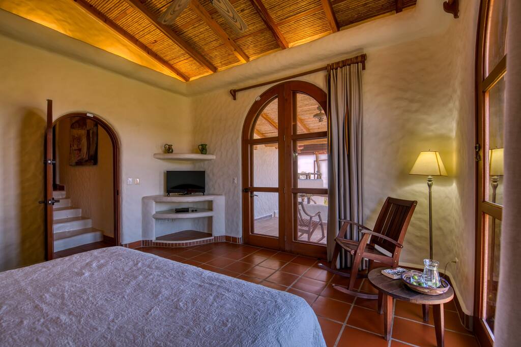 SOLD - Oceanview Luxury Compound at Pelican Eyes - Image 21