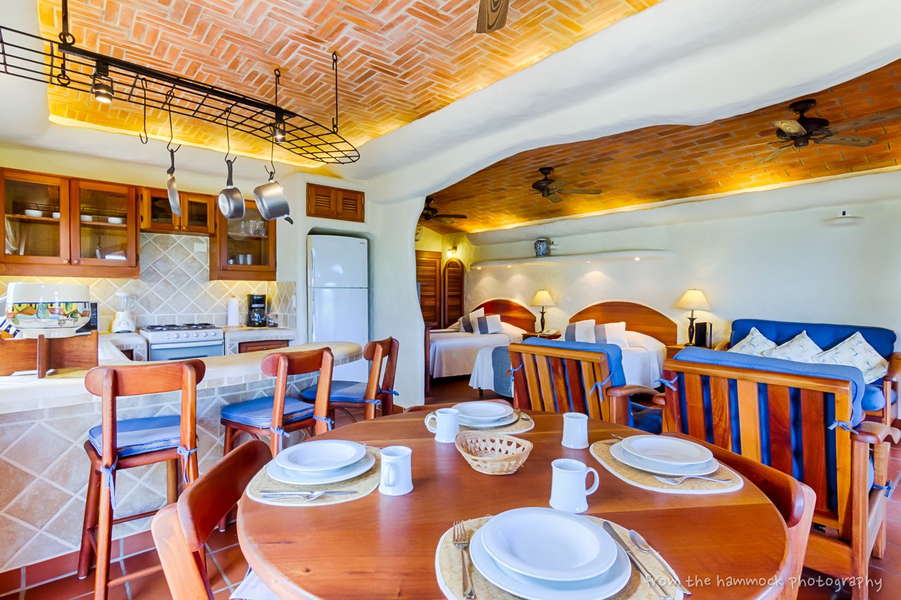 Colinas del Mar Studio Apartment, Pelican Eyes - Image 2