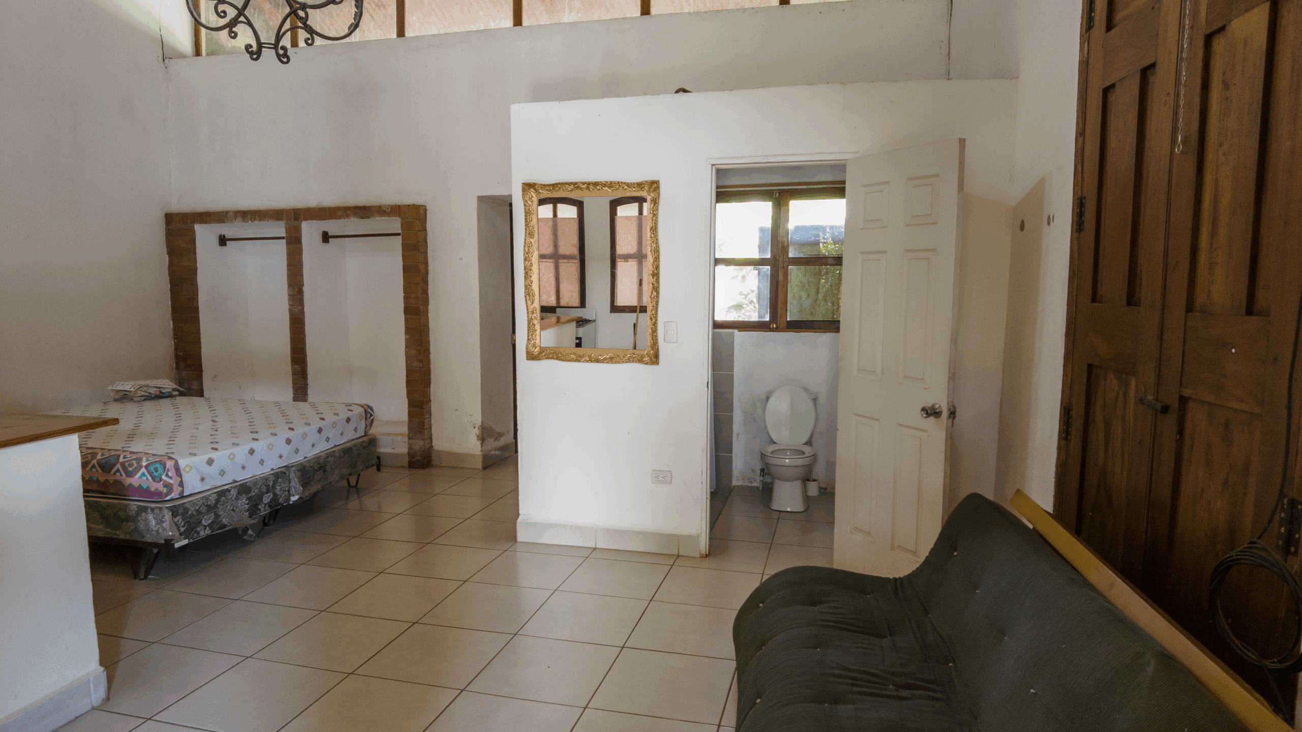 Colonial house in the center of Rivas City - Image 4
