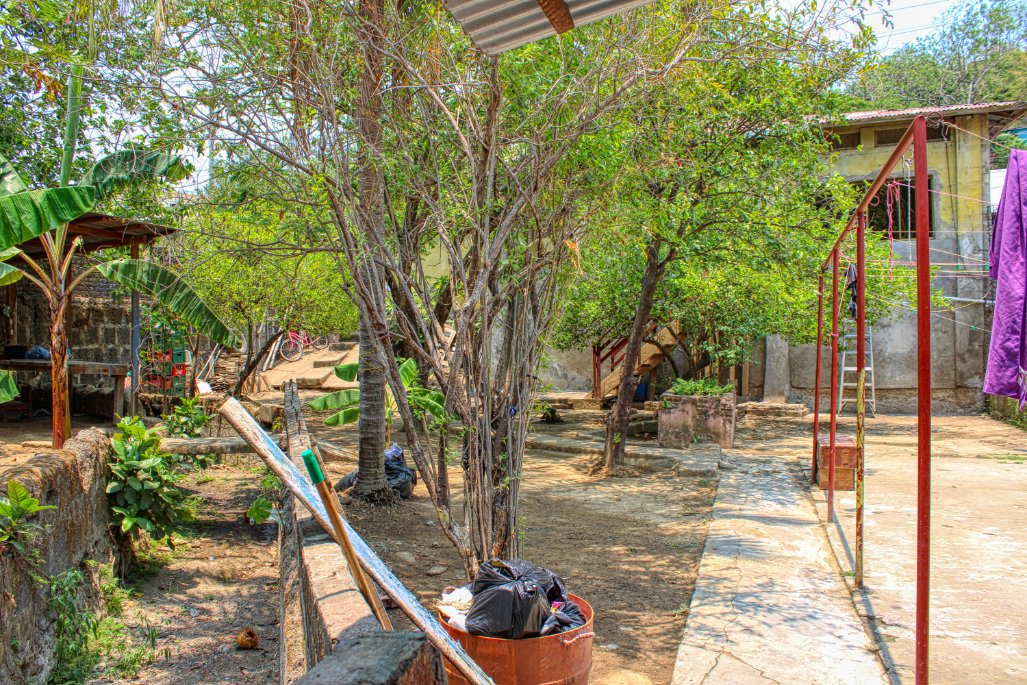 SOLD - Massive beachfront hostel for sale! - Image 15