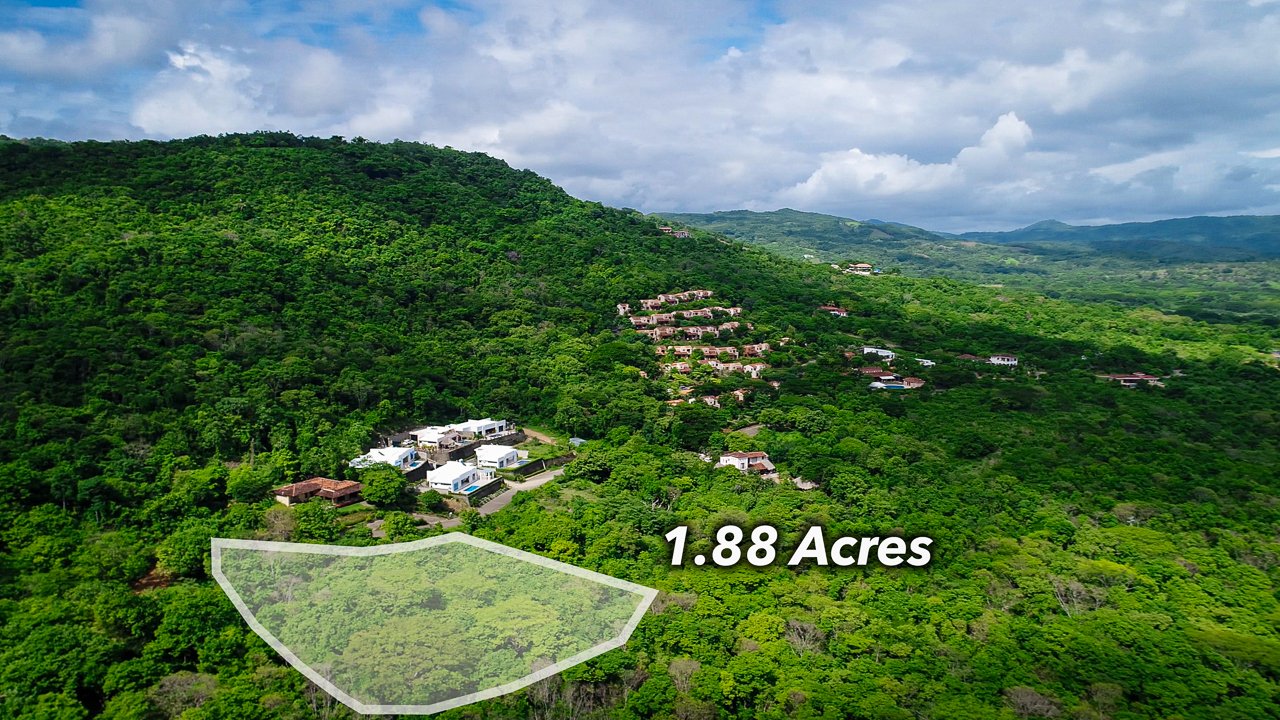 1.88 Acres of Oceanview Land in Lomas de Palermo