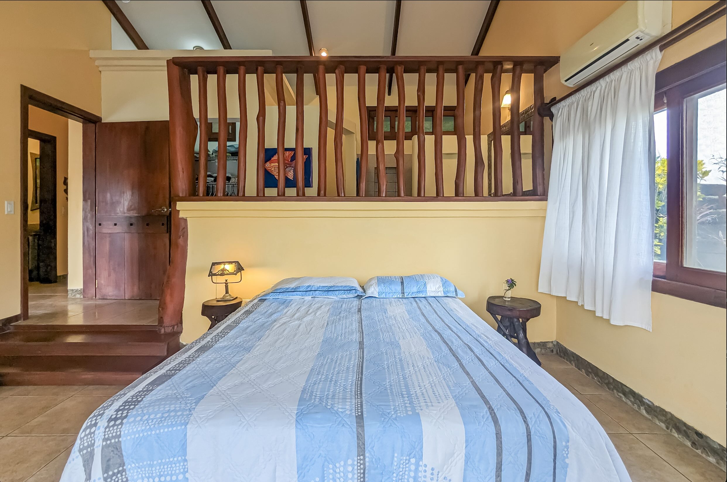 Roomy One Bedroom Residence Ready For Your Personal Touch! - Image 8