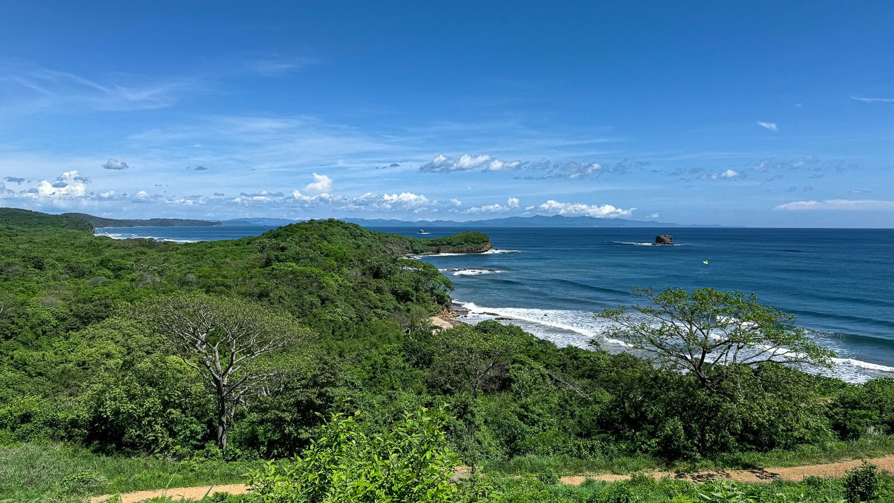 Nearly Beachfront at Tamarindo Beach - Image 4