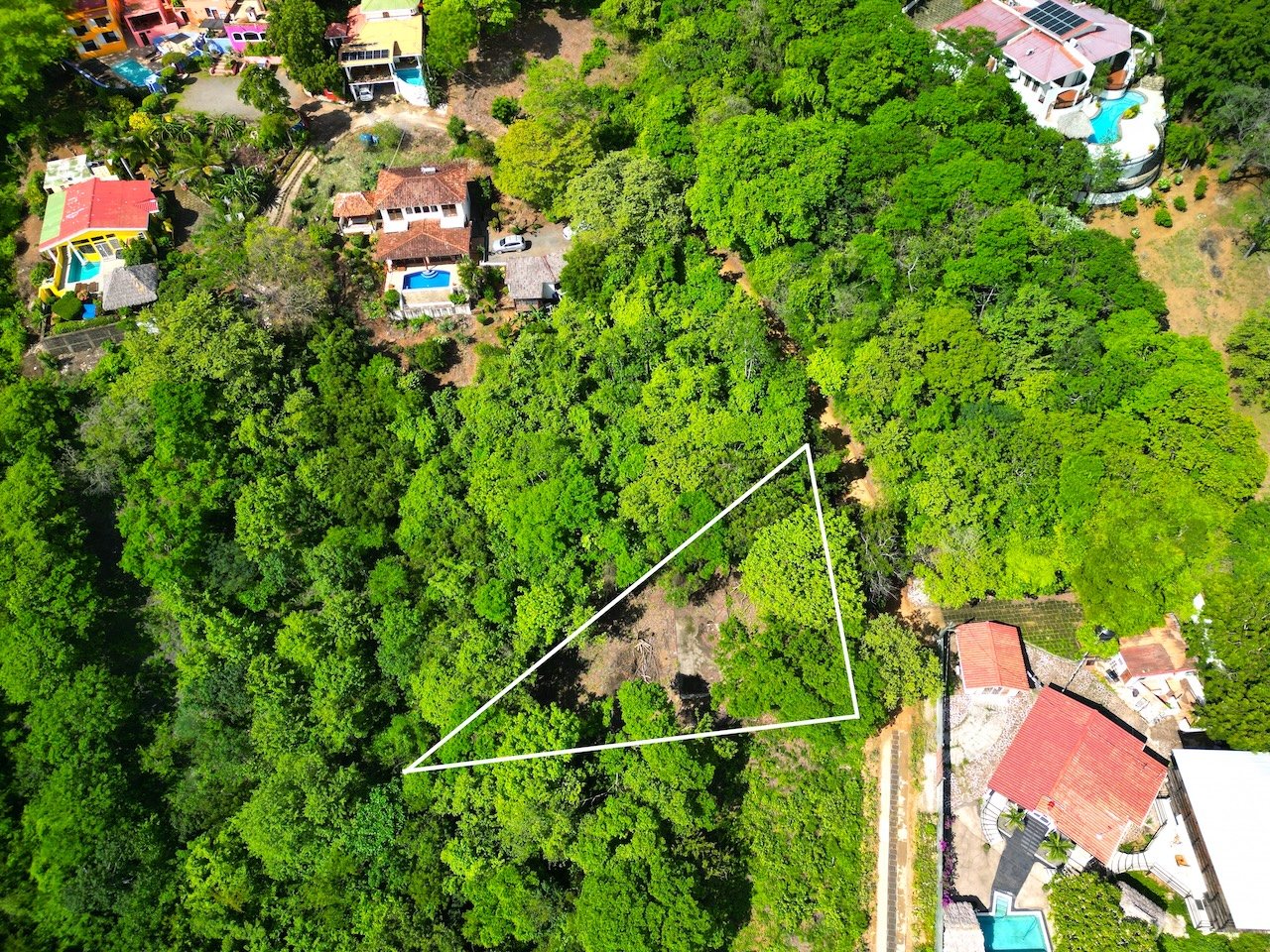 SOLD- Small Lot in Prime Location – Close to Beaches & San Juan Del Sur - Image 4