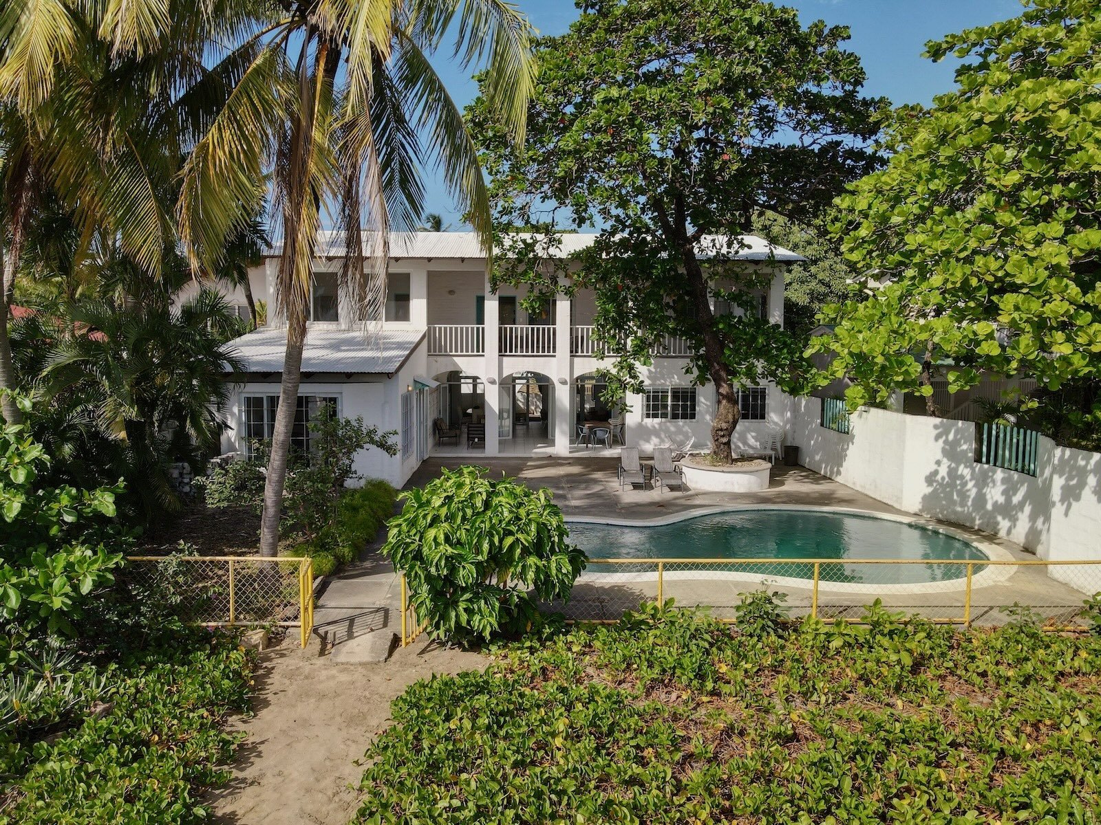 Spacious Sunlit Beachfront Home in San Juan Del Sur, Nicaragua