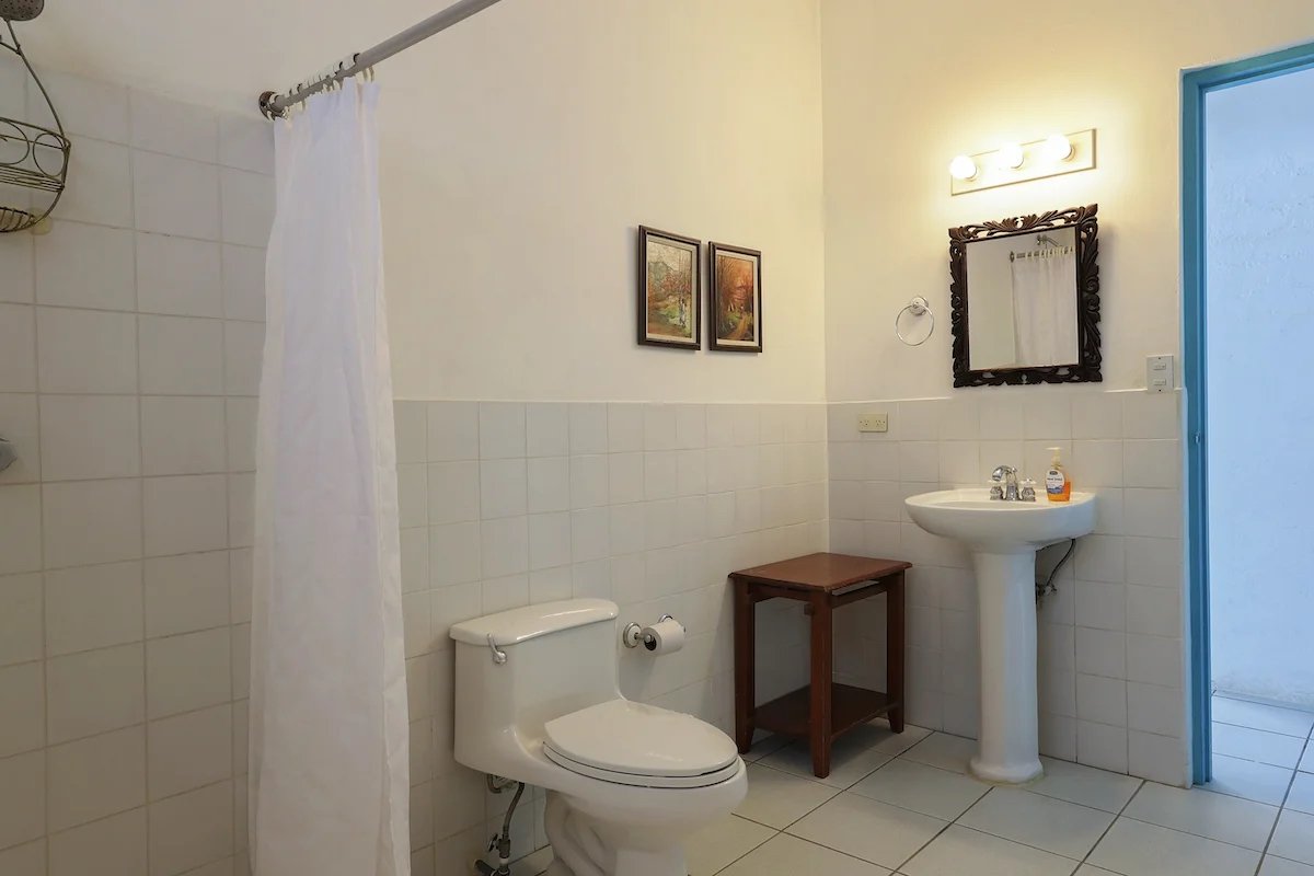 Spacious Sunlit Beachfront Home in San Juan Del Sur, Nicaragua - Image 12