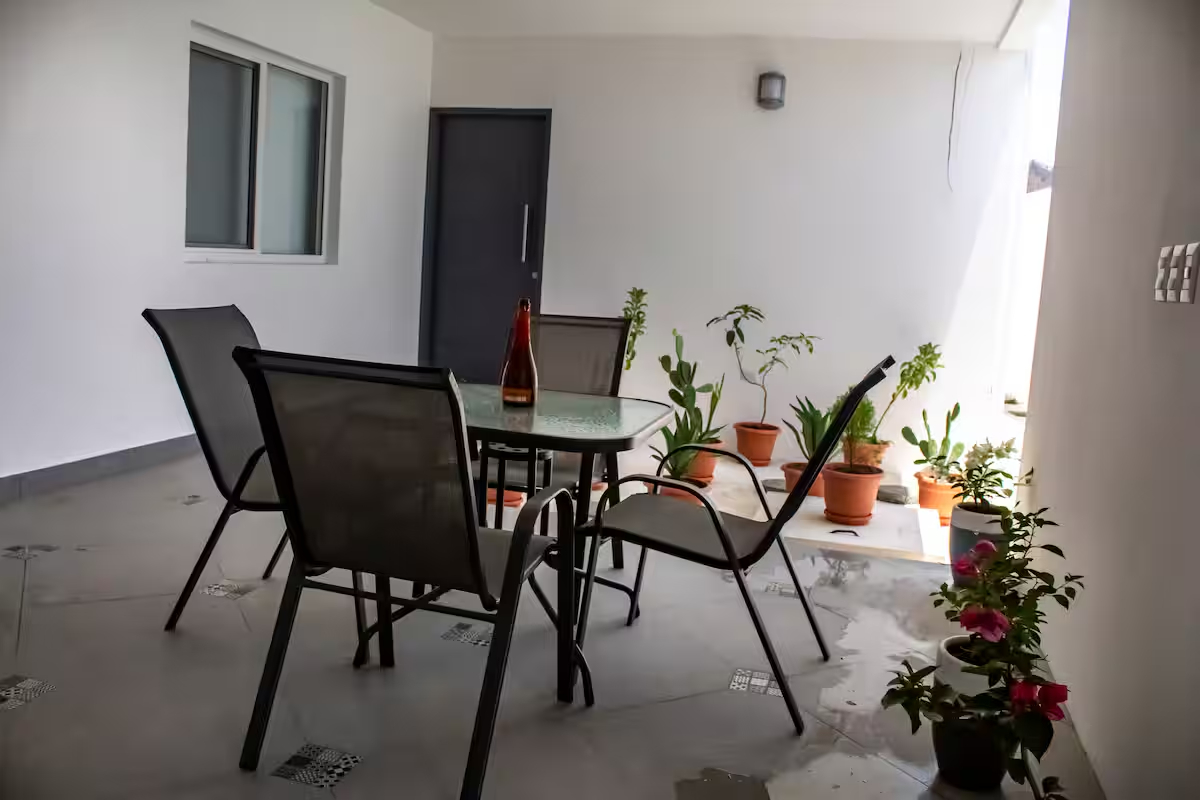Center Bay 2BD upscale condo with 180 degree water views - Image 26